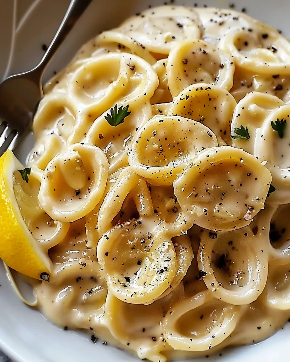 Creamy Roast Garlic and Lemon Pasta: A Comforting Evening Delight